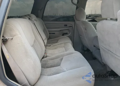 2004 Chevrolet Tahoe K1500 z USA, uszkodzony, nr VIN 1GNEK13V54J136953